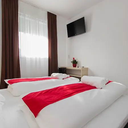Parkcity Guest house *